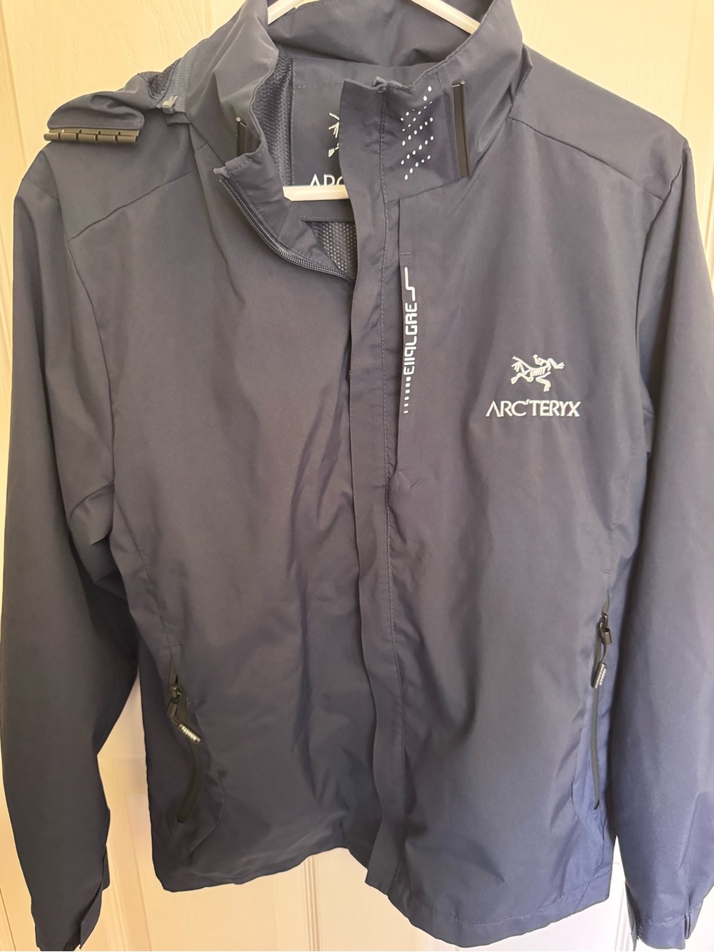 Arc'teryx Men's Navy Waterproof Rain Jacket